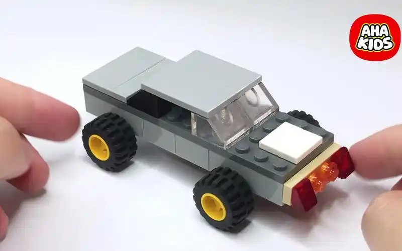 乐高10698拼搭小汽车30