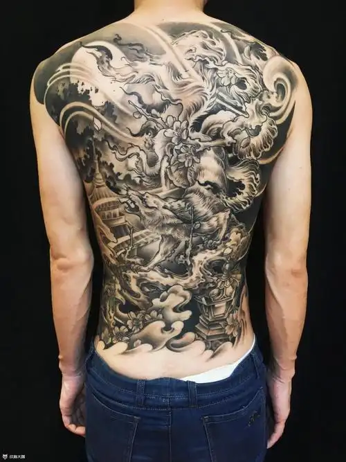 满背九尾狐_纹身图案手稿图片_张云的纹身作品集