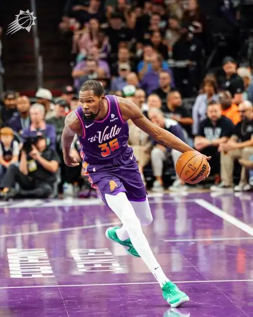 14战8取3035岁杜兰特迎三里程碑还获4连胜攻组防一手抓太强