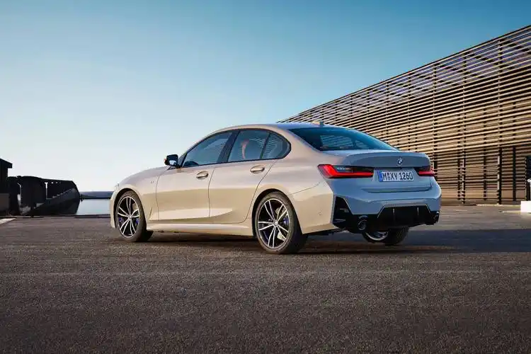 成都车展上市新款华晨宝马3系官图发布