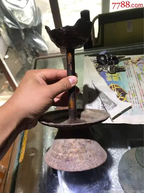 清代时期～大型油灯一个很大_铜杂件_图片价格_收藏鉴定_7788钱币网