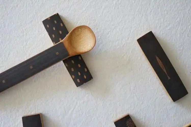 下本一步筷架勺架