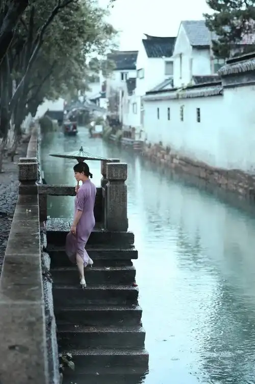 比南京秀丽比成都安逸这座历史老城倦了就去小住几日
