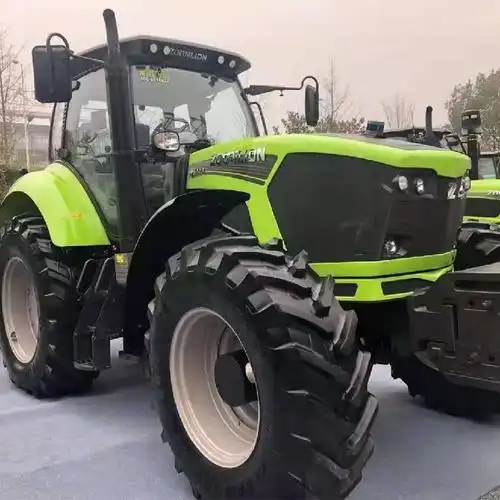 中联重科省油型2304拖拉机 四驱四轮大马力拖拉机