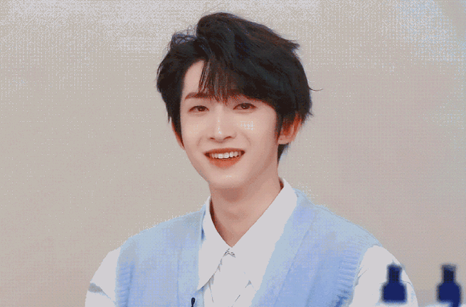 内娱男版甜妹#提名百变小甜c刘宇人间小甜豆,笑容能治愈一切