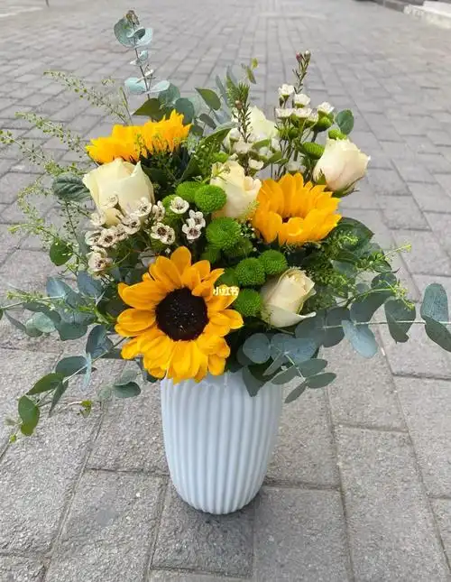 向日葵瓶插花#灵宝花事未了花艺工作室