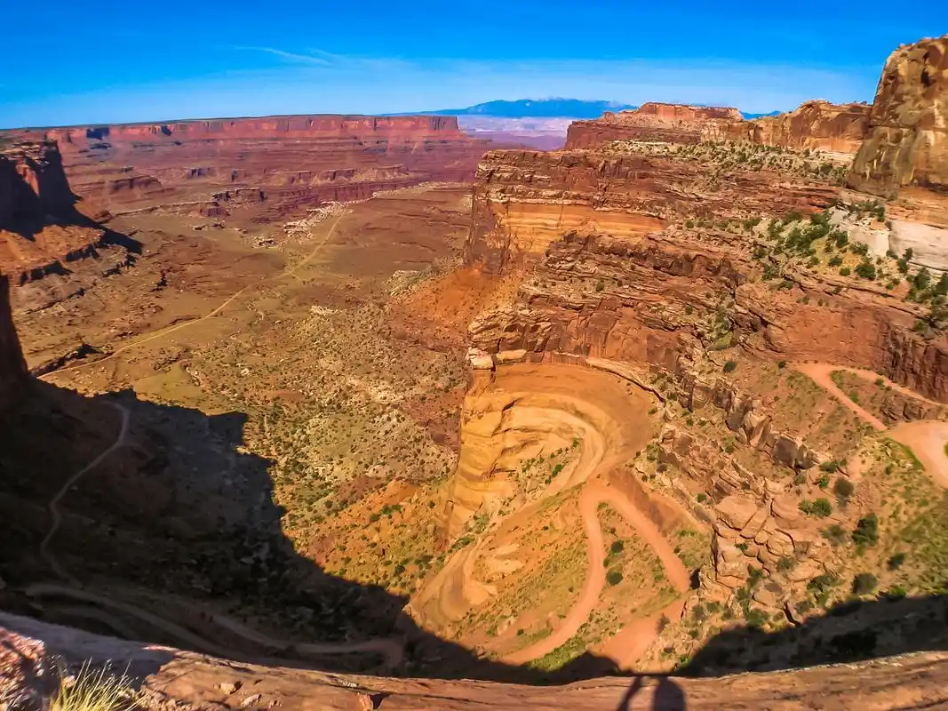 东非大裂谷(east african great rift valley)是世界大陆上最大的断裂