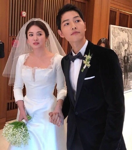 宋慧乔婚后首发文感谢大家网友却因为这个细节生气了