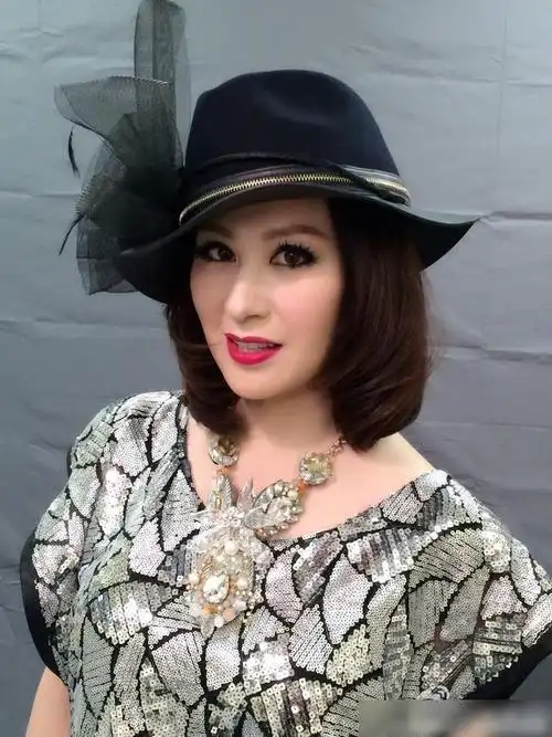 张卫健前女友tvb花旦江欣燕放下12年婚姻伤痛新剧饰演冻龄妈妈