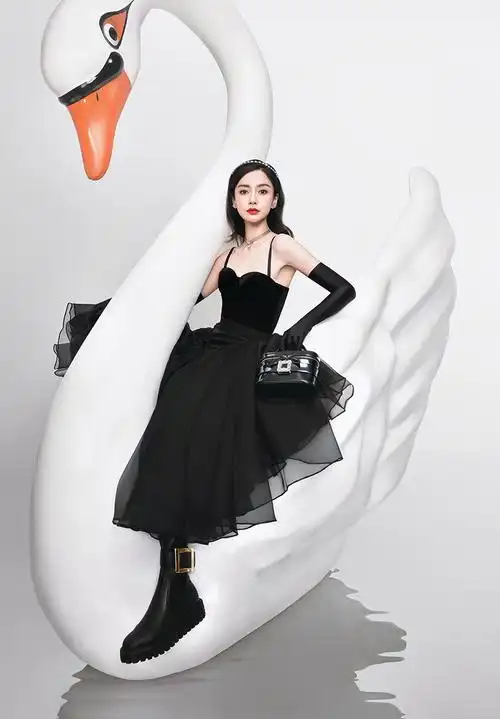 万有颖力永恒优雅rogervivier品牌代言人杨颖