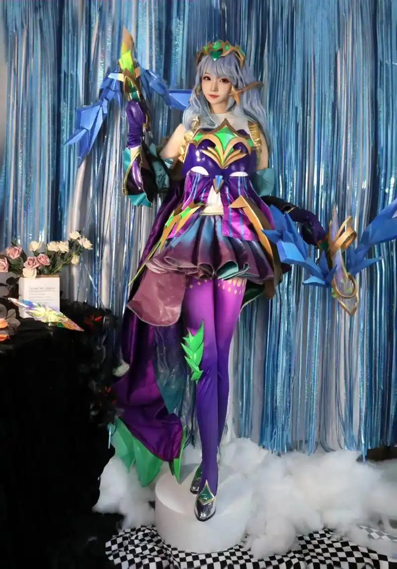 是v8的那个女人.#虞姬启明星使 #虞姬启明星使cos #王 - 抖音