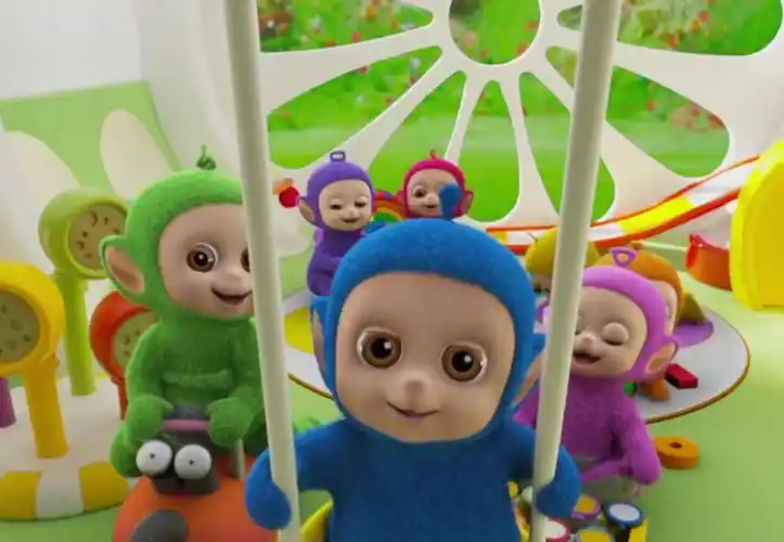 天线宝宝都生了一窝孩子了?这怕不是下蛋吧_那一种