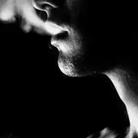 霸气侧漏的男生头像