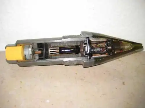 近炸引信弹头示意图