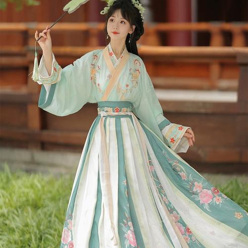 2023新款汉服女成人日常交领齐腰襦裙改良古装超仙魏晋风秋冬套装