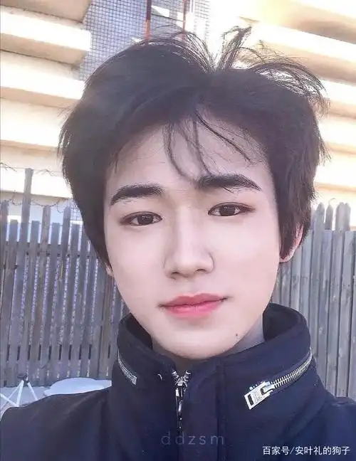 时代少年团真实素颜,团队颜霸竟是"照骗",第一男团颜值就这?