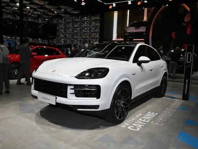 保时捷 cayenne新能源 2024款 cayenne e-hybrid coupé 2.0t