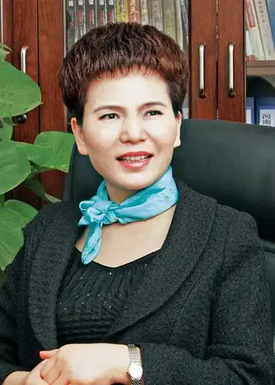 河南康利集团董事长 薛景霞河南九信中小企业投资担保有限公司董事长