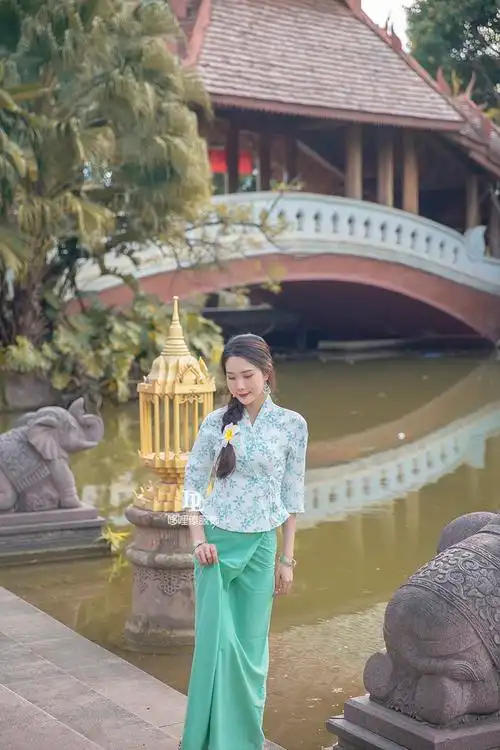 傣族服装女西双版纳套装