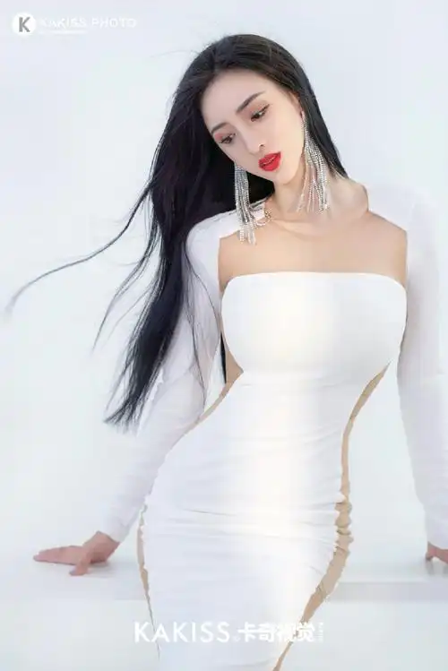 中国第一美腿车模吴春怡春花秋月,是诗.