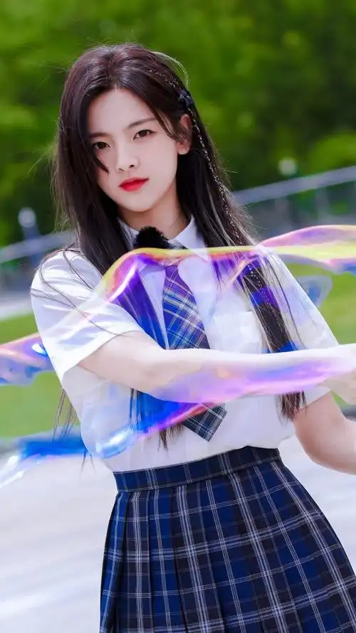 锦鲤杨超越壁纸各自努力顶峰相见考试加油