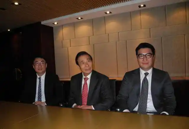 香港地产大亨李兆基的儿子李家杰为了保住自己作为第一顺位继承人的