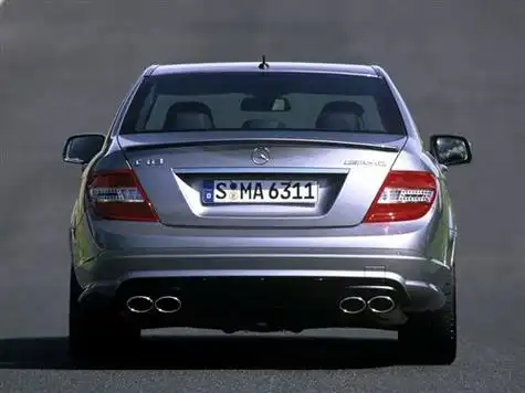 昆明保时捷车友群俱乐部性能配置全面升级 奔驰发布新款c63 amg