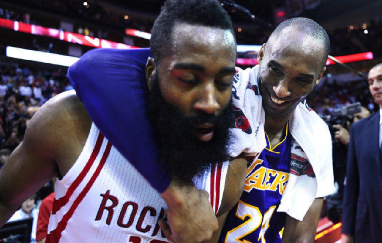 退役近3年的科比现状,深夜发哈登合照,生意蒸蒸日上!