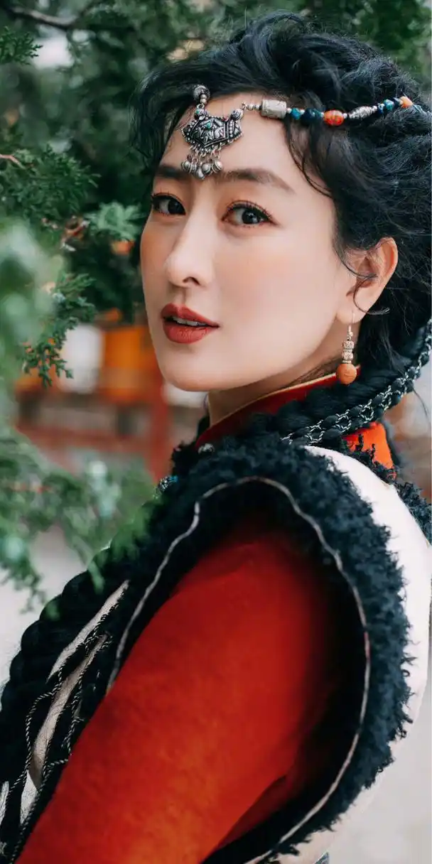 马苏民族风情写真壁纸