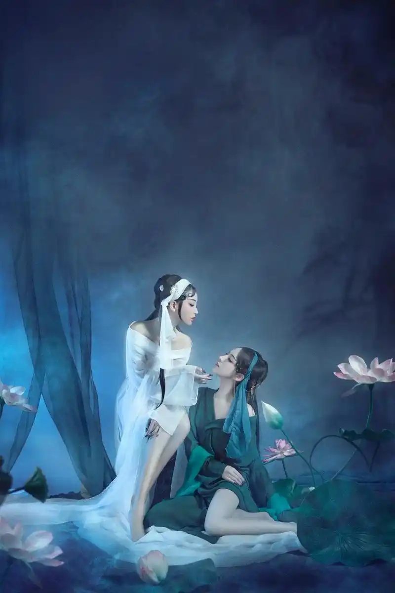 青蛇白蛇 #闺蜜写真 - 抖音