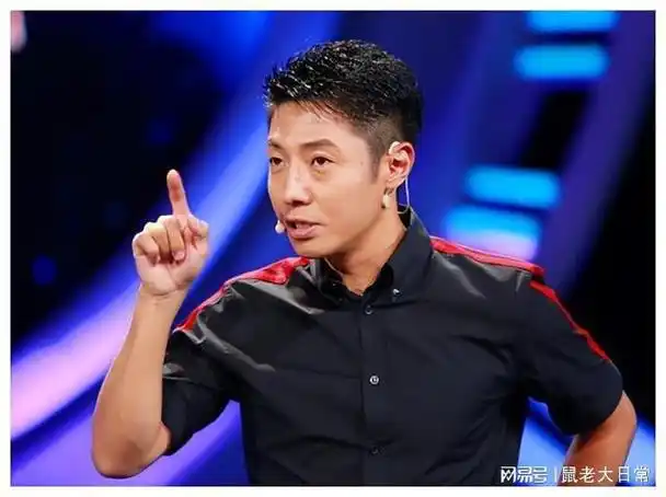 "央视名嘴"撒贝宁的三个女人:一个校花,一个影后,一个外国人