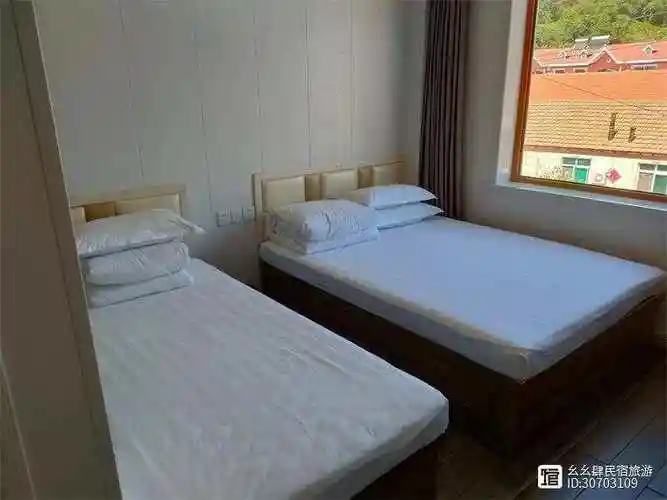 辽宁丹东市大鹿岛泓锦酒店,小别墅可容50人入住,三餐一宿120起!