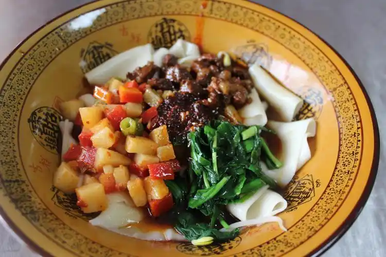 与众不同的biangbiang面带你体验关中面食唯典