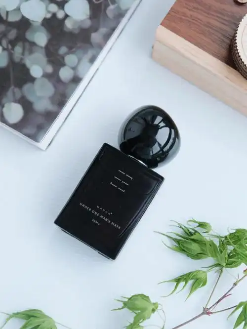 适合下雨天的小众香水无关喧嚣无关岁月