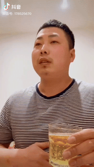 在抖音关注了一个东北戏精博主感觉自己再也不会抑郁了