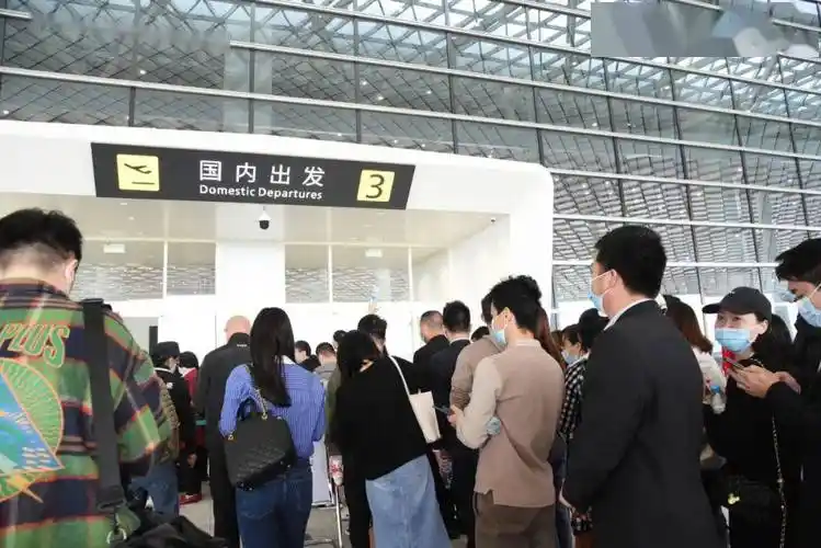 湛江吴川机场昨起试运行运营了69年的湛江机场同时关闭