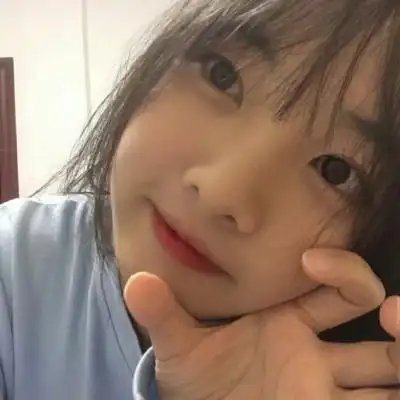可爱意境正脸女生头像.