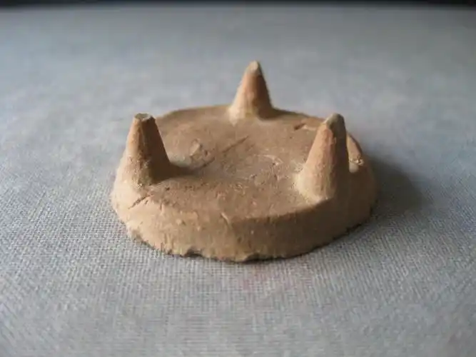 瓷窑的支烧工具支钉