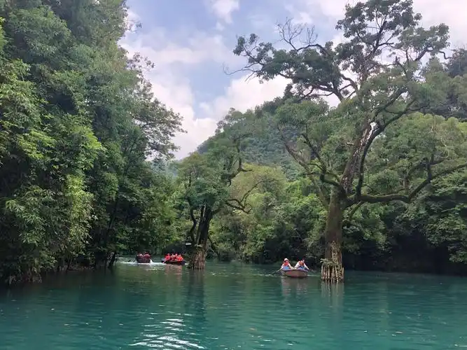 荔波小七孔鸳鸯湖