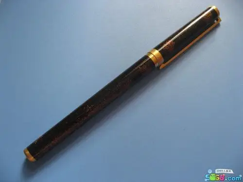 有关礼物的话题作文-一支笔