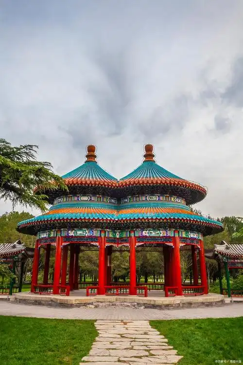 【引言】沈阳北陵公园是中国辽宁省沈阳市的一处重要旅游景点.