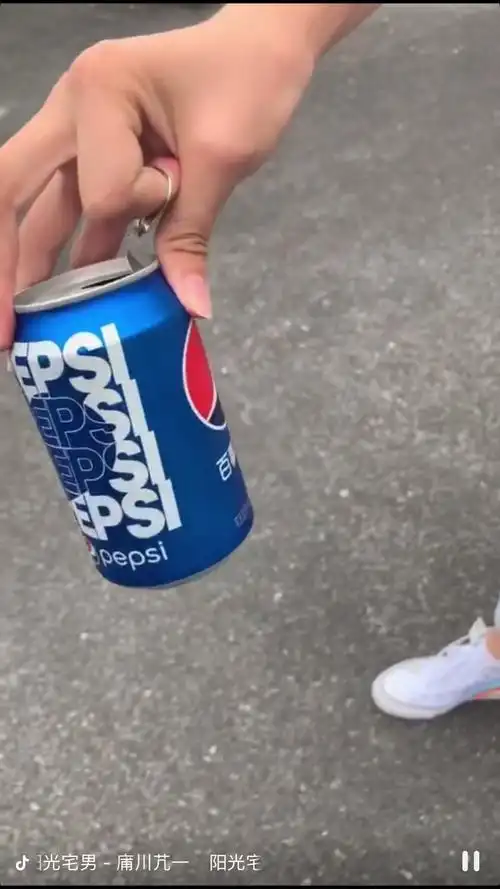 抖音单手开可乐怎么拍?抖音单手开易拉罐特效