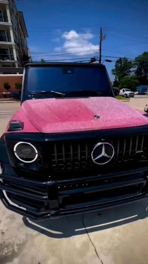 奔驰大g粉嫩粉嫩的冒金星