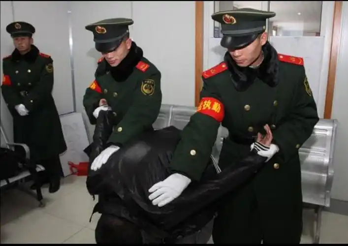 他,从押解犯人走向被人押解……(三)