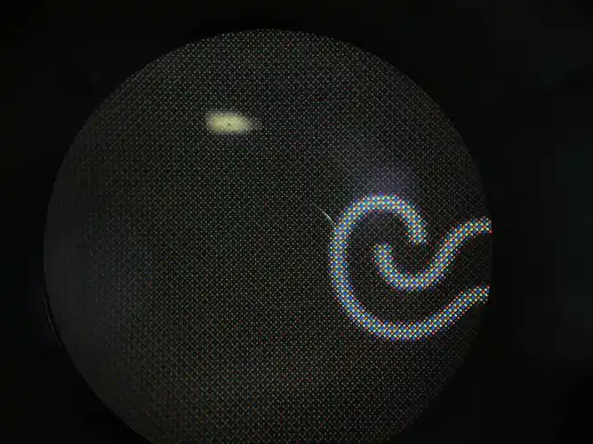 iphone 12系列屏幕测试:部分app下绿色像素亮度高