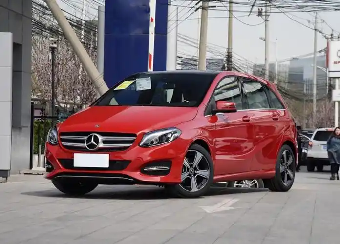 而对于奔驰来说,在国内销售的最小的suv,一样也是收到了大家的欢迎,也