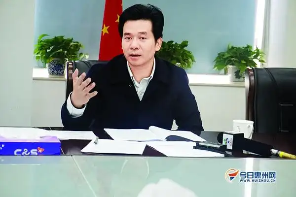 惠阳区委书记胡斯平:今年打造教育医疗提升年