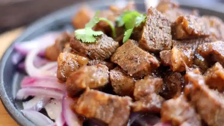 春节健康菜铁板黑胡椒牛肉粒