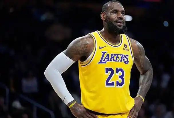 季后赛40分表现对比:哈登11场,科比13场,乔丹38场,詹姆斯29场