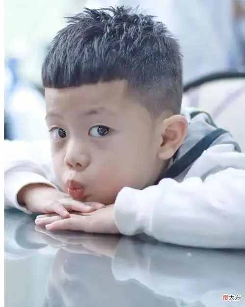 【就爱时尚】小男孩发型14款,很火很帅气,这个夏天你儿子值得拥有